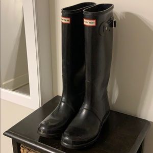 Hunter Women’s Tall Black Rainboots Size 9